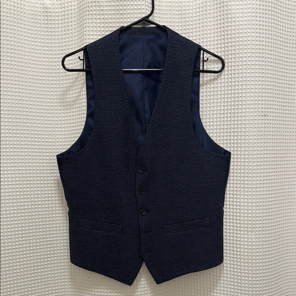 Blue Formal Vest with Tailored Silhouette